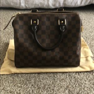 100% authentic Louis Vuitton Speedy 25